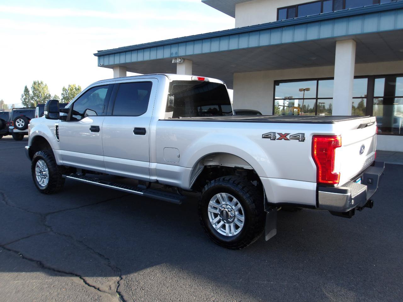 Used 2018 Ford F250 XLT w/ XLT Value Package AWD/4WD image 3