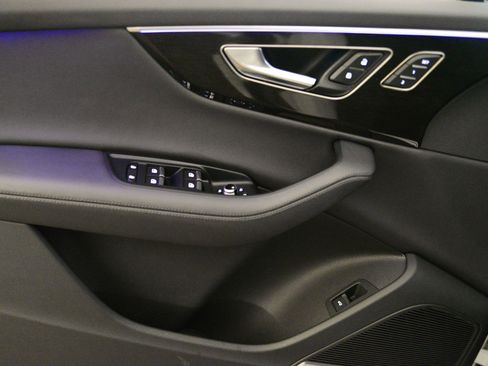 Used 2023 Audi Q7 2.0T Premium Plus w/ Premium Plus Package image 27