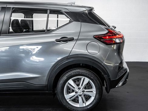 Used 2024 Nissan Kicks S image 13