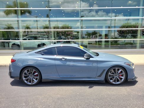 Used 2022 INFINITI Q60 Red Sport 400 w/ Carbon Fiber Package RWD image 3