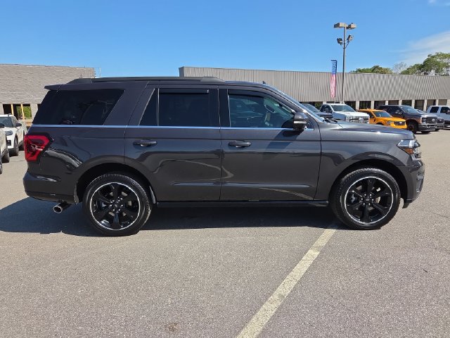 Certified 2023 Ford Expedition Limited RWD image 2