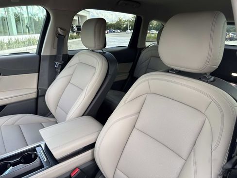 New 2025 Lincoln Nautilus Premier w/ Jet Appearance Package image 13