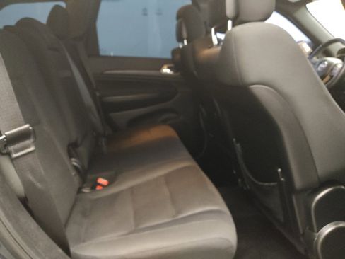 Used 2016 Jeep Grand Cherokee Laredo w/ Quick Order Package 23E image 19