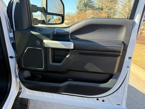 Used 2018 Ford F150 Lariat image 40