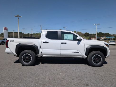 New 2026 Toyota Tacoma TRD Off-Road image 6