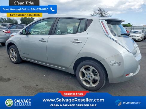Used 2011 Nissan Leaf SL FWD image 3