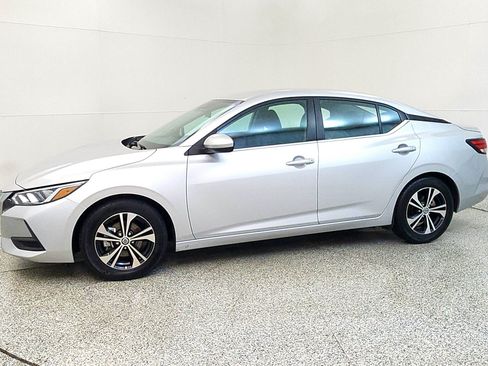 Used 2023 Nissan Sentra SV FWD image 2