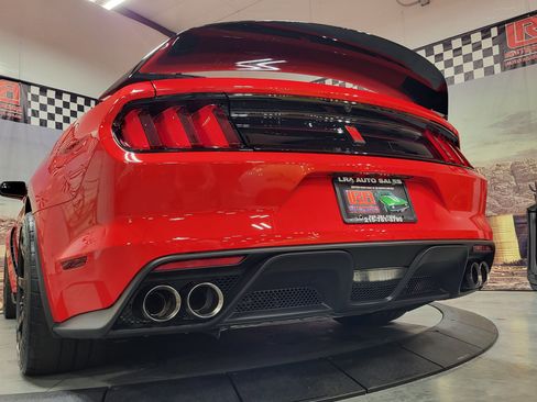 Used 2017 Ford Mustang Shelby GT350R w/ GT350R Equipment Group 920A image 6