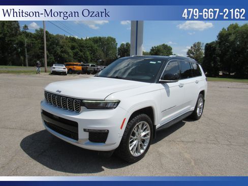 Used 2022 Jeep Grand Cherokee L Summit w/ MOPAR Finishing Package AWD/4WD image 3