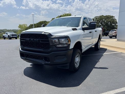 Used 2023 RAM 2500 Tradesman AWD/4WD image 2