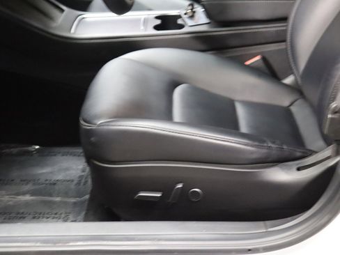 Used 2023 Tesla Model 3 Standard Range image 32