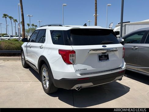 Used 2021 Ford Explorer Limited w/ Equipment Group 301A RWD image 3