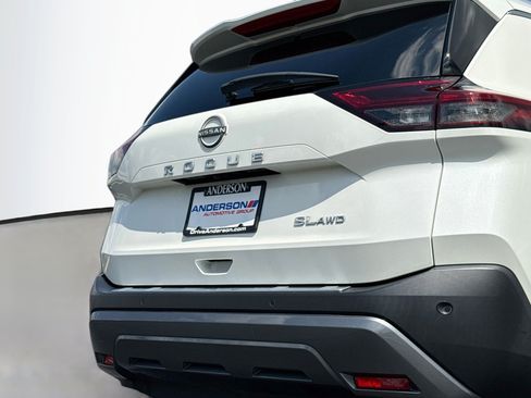 Used 2023 Nissan Rogue SL w/ SL Premium Package AWD/4WD image 6