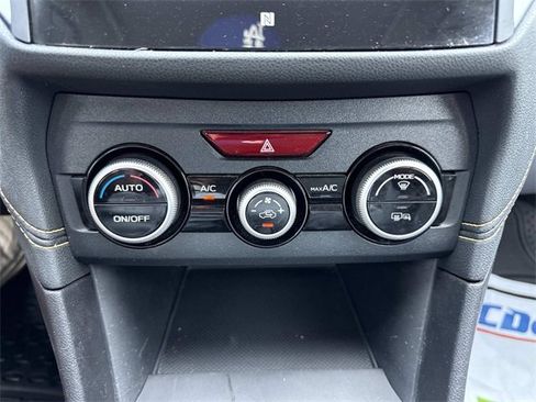 Used 2022 Subaru Crosstrek 2.5i Sport w/ Moonroof Package image 24