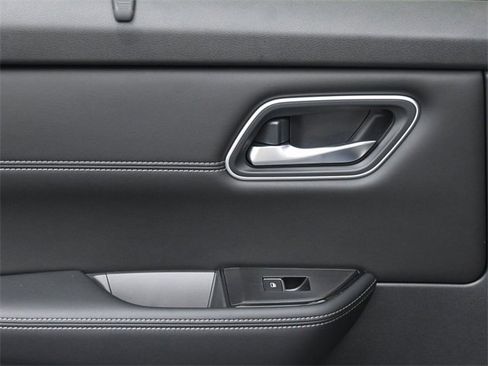 New 2025 Nissan Rogue Platinum w/ Platinum Premium Package image 28