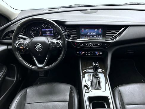 Used 2018 Buick Regal Essence w/ Driver Confidence Package #1 image 14