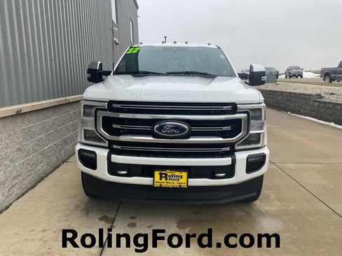 Used 2022 Ford F250 Platinum w/ FX4 Off-Road Package image 4