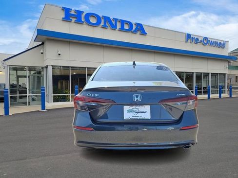Used 2025 Honda Civic Sport image 5