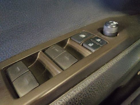 Used 2021 Toyota Camry SE w/ Carpet Mat Package (TMS) image 27