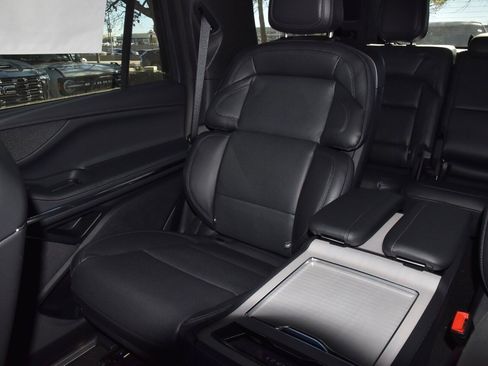 New 2025 Lincoln Navigator Reserve w/ Jet Appearance Package image 21