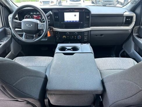 Certified 2025 Ford F250 XLT w/ FX4 Off-Road Package AWD/4WD image 11