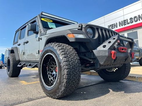 Used 2018 Jeep Wrangler Unlimited Sport S AWD/4WD image 21