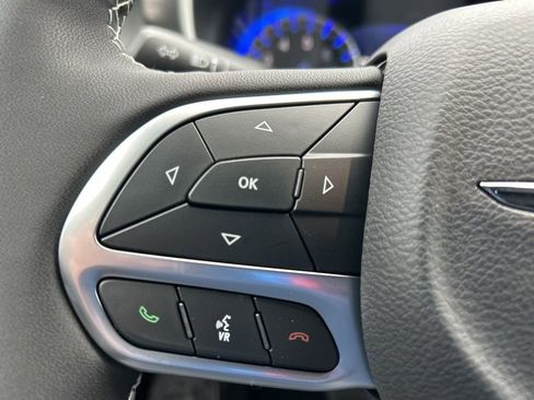 New 2026 Chrysler Voyager LX image 18