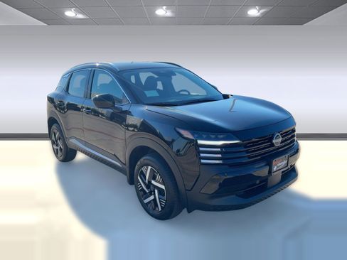 New 2026 Nissan Kicks SV image 7