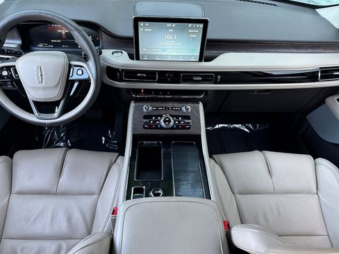 Certified 2022 Lincoln Aviator Grand Touring w/ Equipment Group 301A image 13