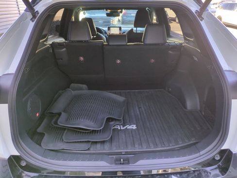 Used 2020 Toyota RAV4 XSE w/ XSE Grade Weather Package image 30