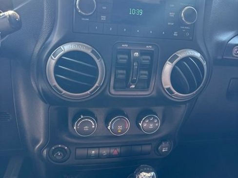Used 2013 Jeep Wrangler Unlimited Sport AWD/4WD image 15