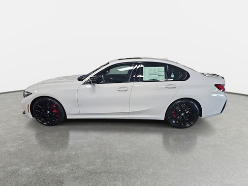 New 2026 BMW 330i Sedan w/ M Sport Package image 8