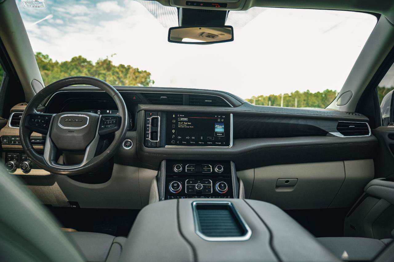 Used 2023 GMC Yukon Denali AWD/4WD image 28