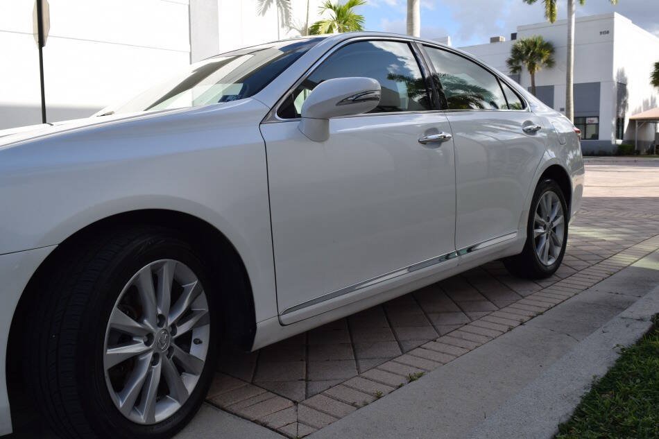 Used 2010 Lexus ES 350 FWD image 17