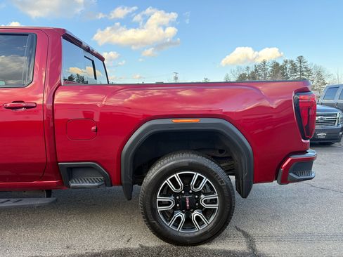 Used 2022 GMC Sierra 2500 AT4 w/ AT4 Premium Plus Package image 9