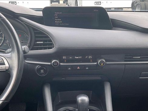 Used 2020 MAZDA MAZDA3 Sedan w/ Select Package FWD image 6