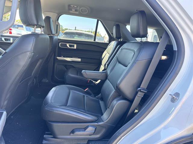 Certified 2023 Ford Explorer XLT w/ Equipment Group 202A AWD/4WD image 8