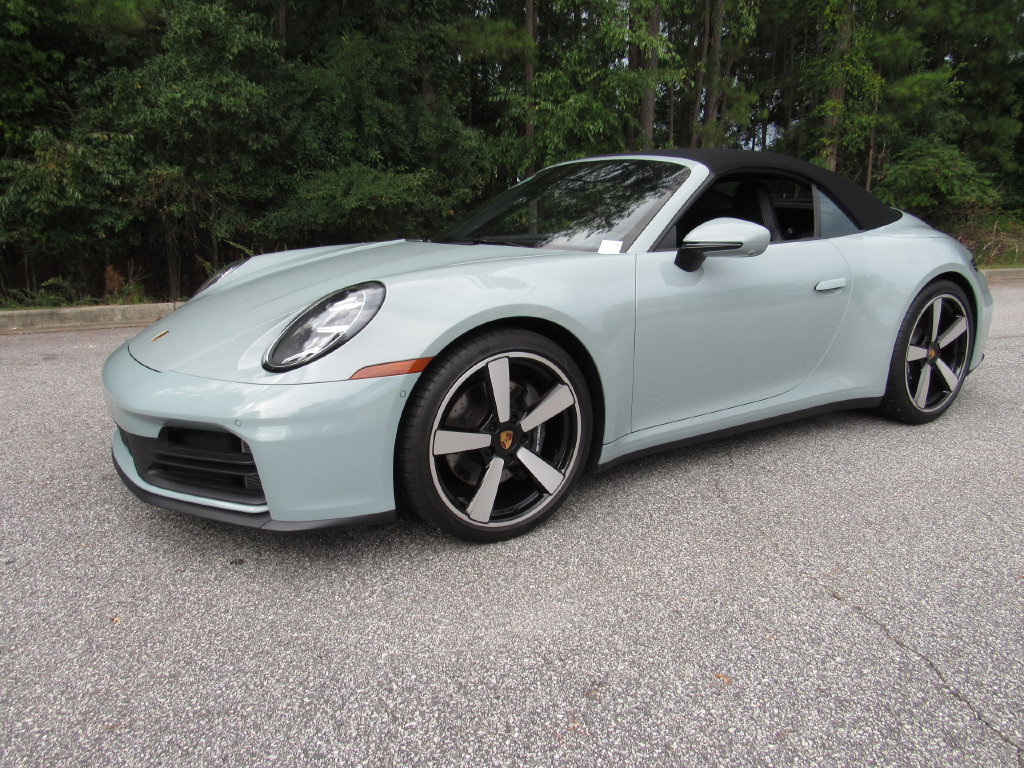 Certified 2025 Porsche 911 Carrera RWD image 15