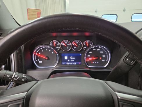 Used 2022 Chevrolet Silverado 1500 LTZ AWD/4WD image 22