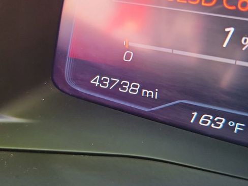 Used 2020 Chevrolet Corvette Stingray Preferred Cpe w/ 2LT Preferred Equipment Group RWD image 21