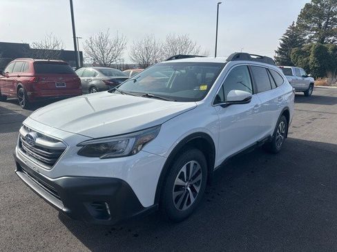 Used 2020 Subaru Outback Premium image 18