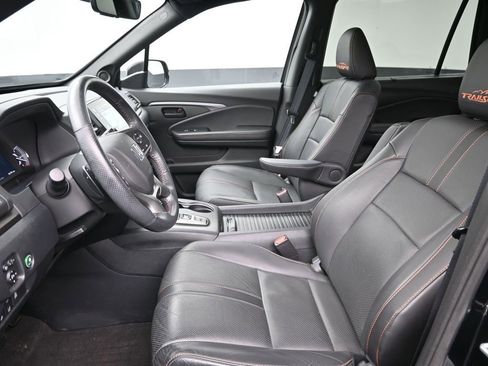 Certified 2023 Honda Passport TrailSport image 28