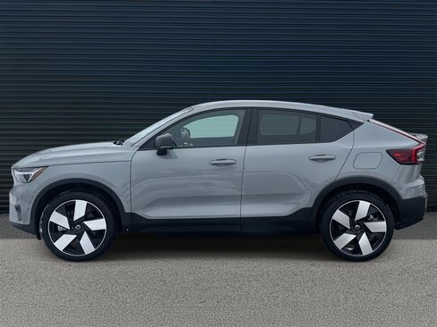 Certified 2024 Volvo C40 P8 Recharge Ultimate w/ Protection Package Premier image 8