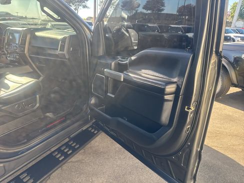 Used 2019 Ford F150 Raptor w/ Equipment Group 802A Luxury AWD/4WD image 24