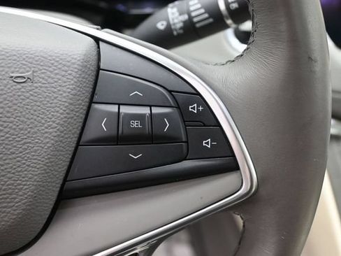 Used 2017 Cadillac XT5 Luxury w/ Driver Awareness Package AWD/4WD image 14