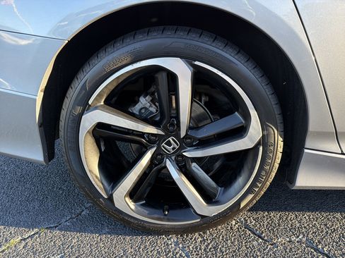 Used 2020 Honda Accord Sport image 17