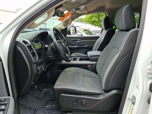 Used 2019 RAM 1500 Big Horn AWD/4WD image 13