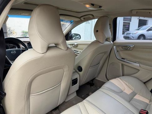 Used 2014 Volvo S60 T5 FWD image 15