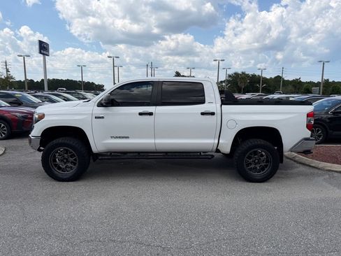 Used 2019 Toyota Tundra SR5 w/ SR5 Upgrade Package AWD/4WD image 10