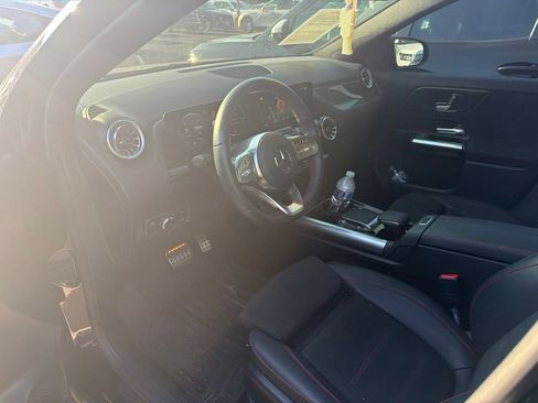 Used 2022 Mercedes-Benz GLA 250 4MATIC image 9